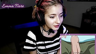 Tiktoker battle-axe szex-őrült 'round back anime pornography - Emma Fiore